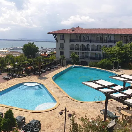 Monastery 1 Complex First Line スヴェティ・ヴラス