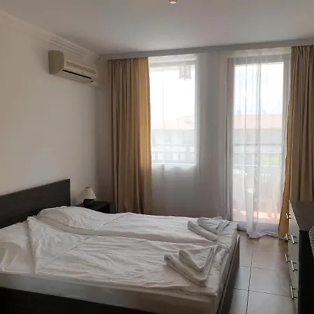 ホテル Monastery 1 Complex First Line